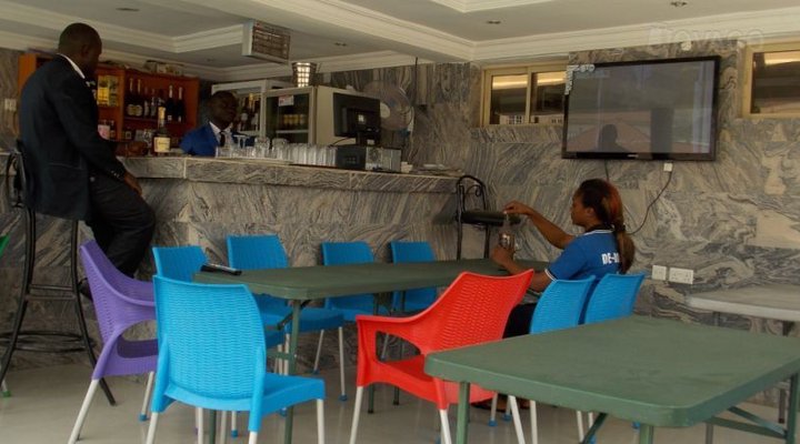 De-Dominic Suites & Resorts Ltd