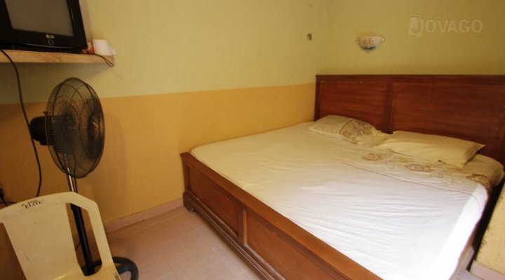 Magveros Guest House