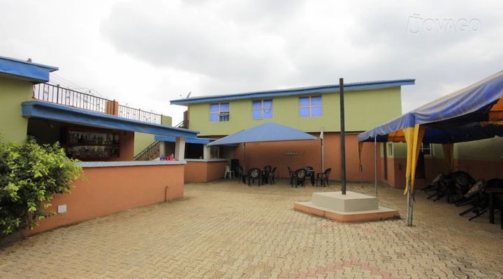 Magveros Guest House
