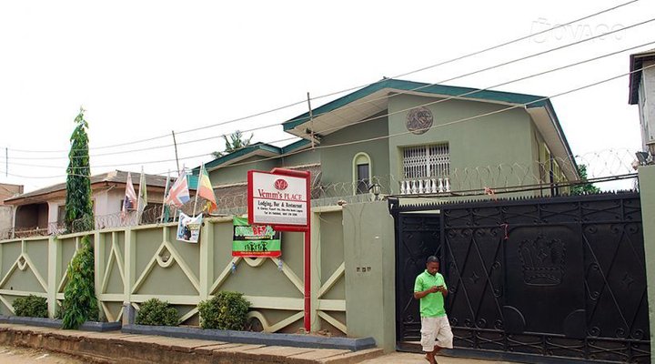 Vemm's Place Lodging