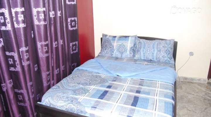 De-Royale Hotel & Suites