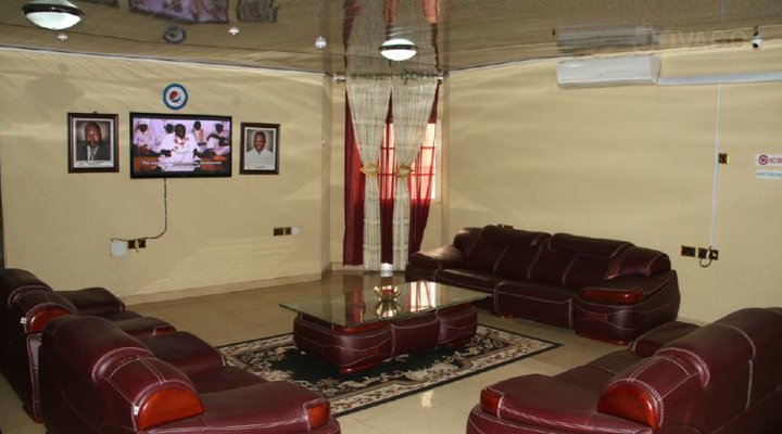 Food Union Hotel and Suites