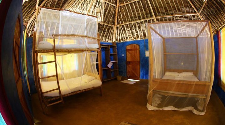 Distant Relative Ecolodge & Backpackers