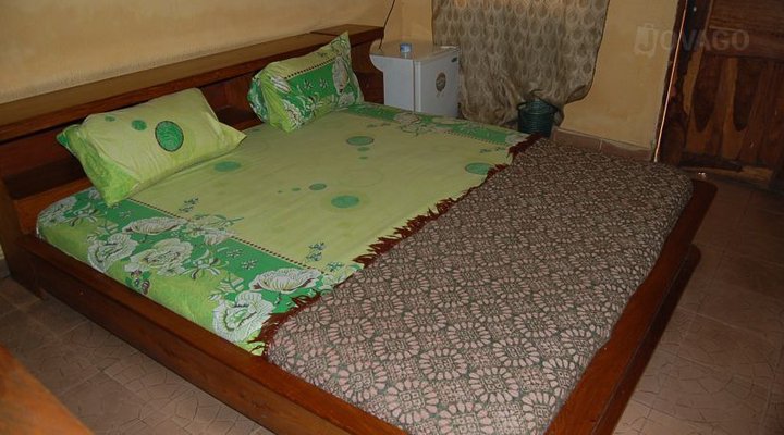 Universal Hotel Ltd