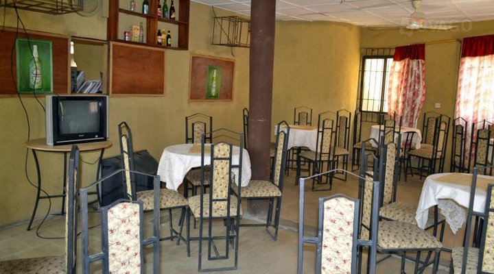 Dynasty Hotel and Suites