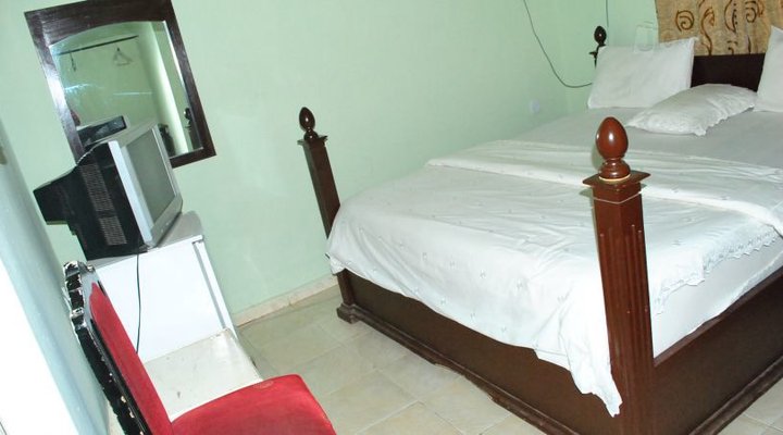 Dozat Jens Hotel