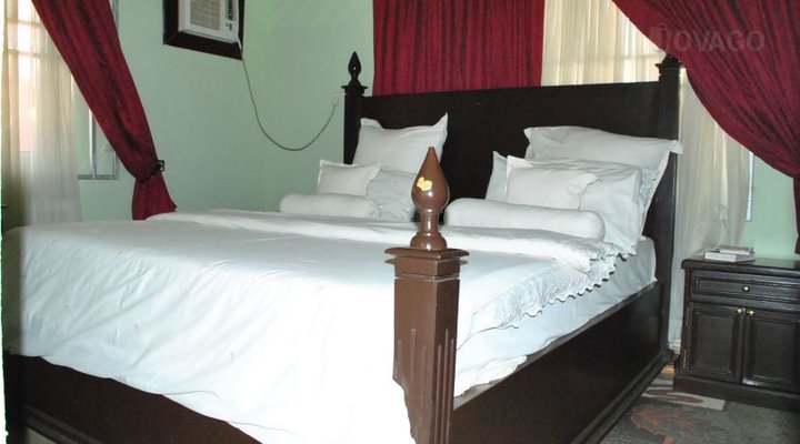 Dozat Jens Hotel