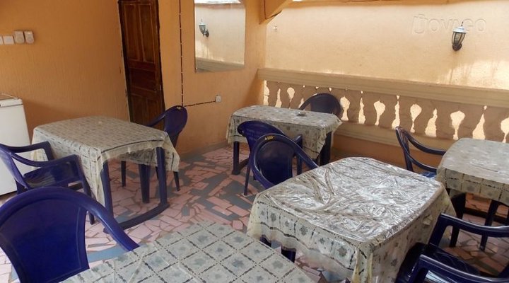 Vinneil Suite And Hotel