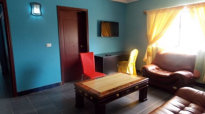 Mayroses Hotel