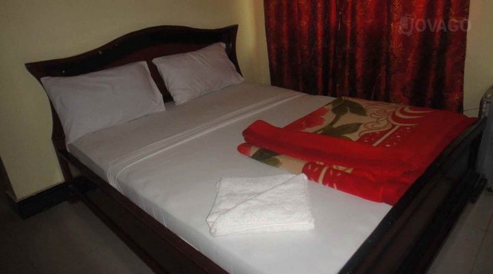 Gold Plaza Hotel