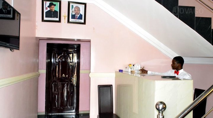 De Milton Hotel & Suites