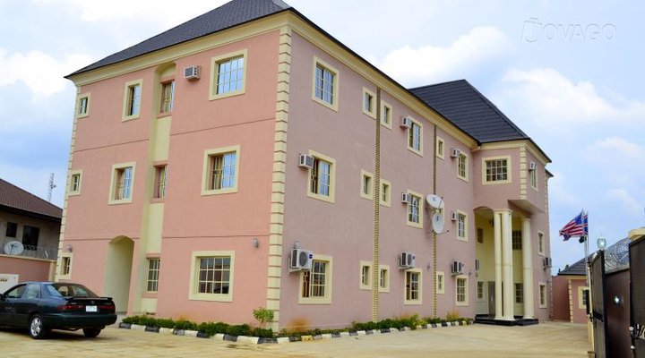 De Milton Hotel & Suites