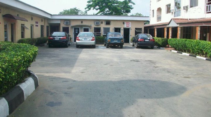 Pyramid Hotels & Conference Centre