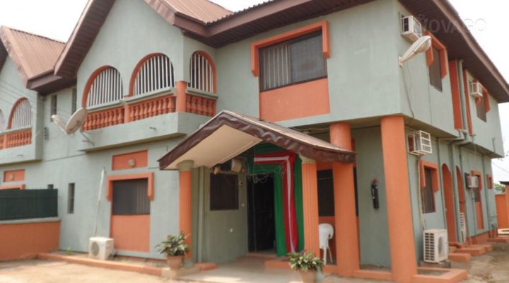 Chynyby Garden Suite