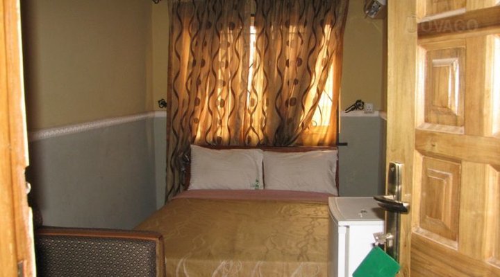 Ben-K Guest House & Relaxation Centre