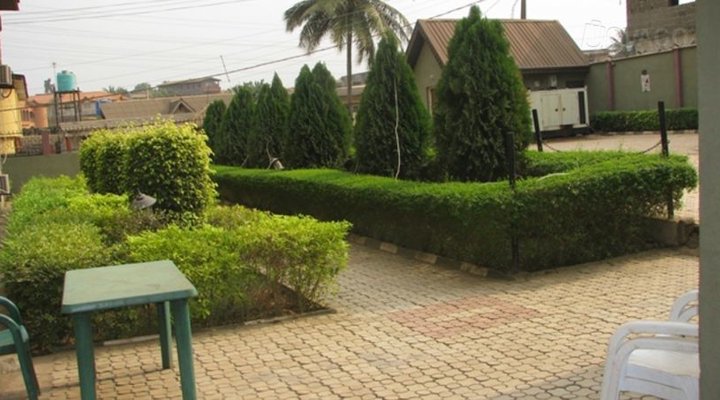 Ben-K Guest House & Relaxation Centre