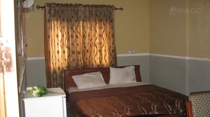 Ben-K Guest House & Relaxation Centre