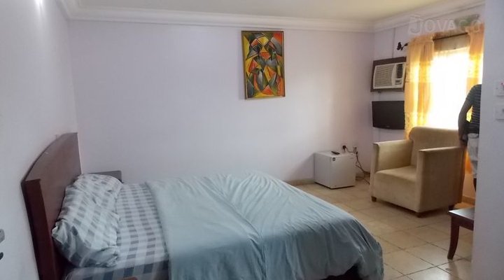 Cisneros Hotel and Suites