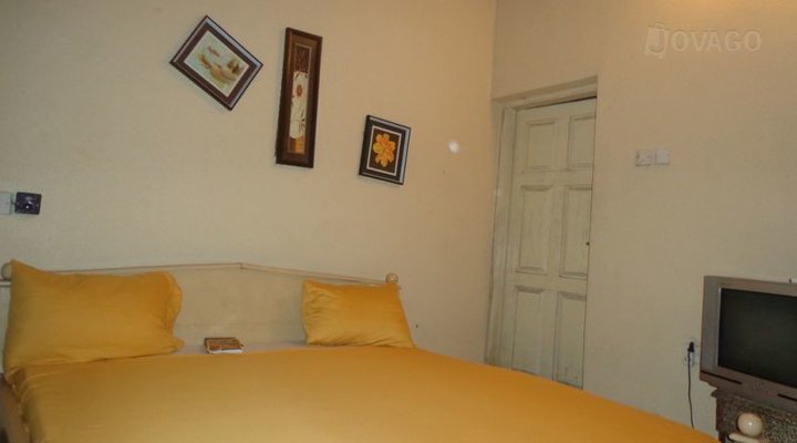Las Pamas Holiday Inn & Resort Limited