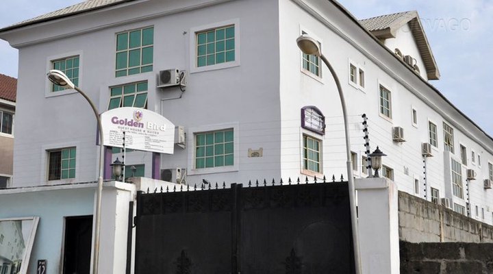 Golden Bird Hotel & Suite