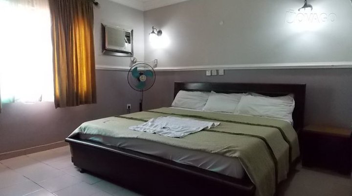 Mile End Hotel & Suite