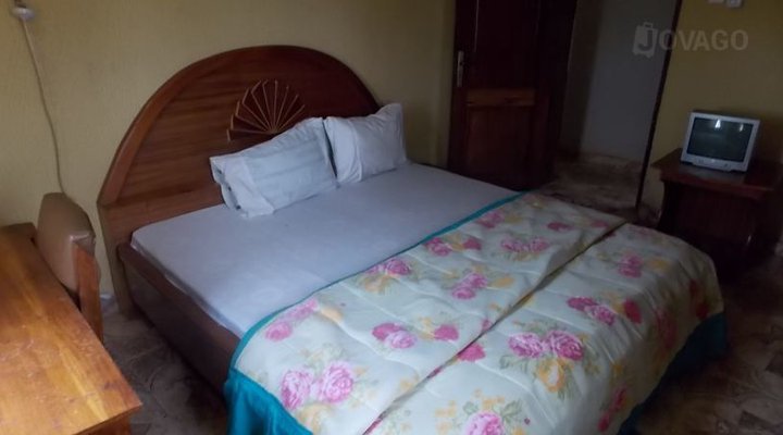 Royal Garden Hotel, Awka
