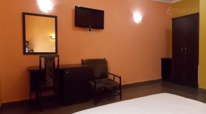 Crescent Spring Hotel