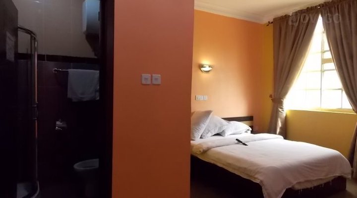 Crescent Spring Hotel