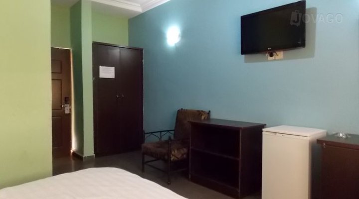 Crescent Spring Hotel