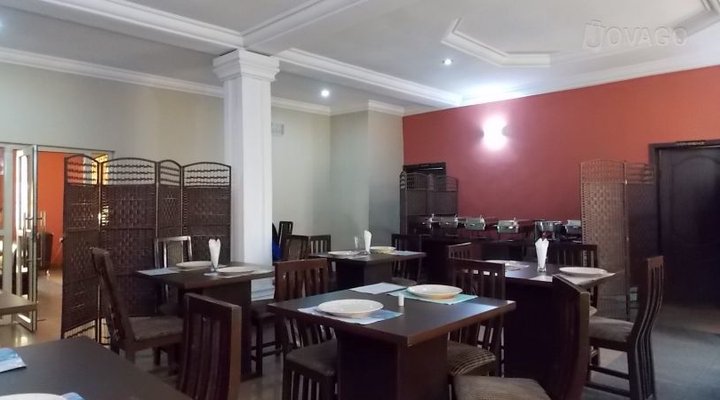 Crescent Spring Hotel