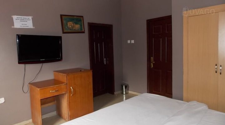 Mercy Suites And Leisure