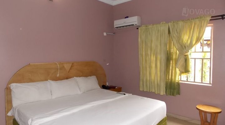 Mercy Suites And Leisure