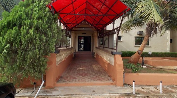 Up Country Hotel And Resort