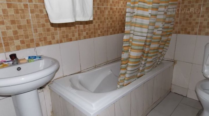 Seagate Hotel And Suites