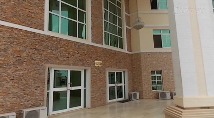 Magnum Hotel And Suites