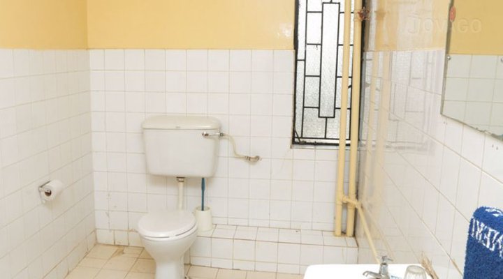 Meru Safari Hotel