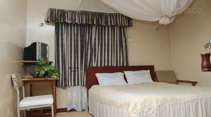 Meru Safari Hotel