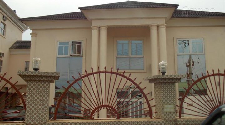 Mavis Suites, Owerri