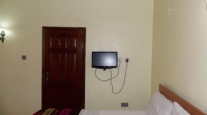 Mavis Suites, Owerri