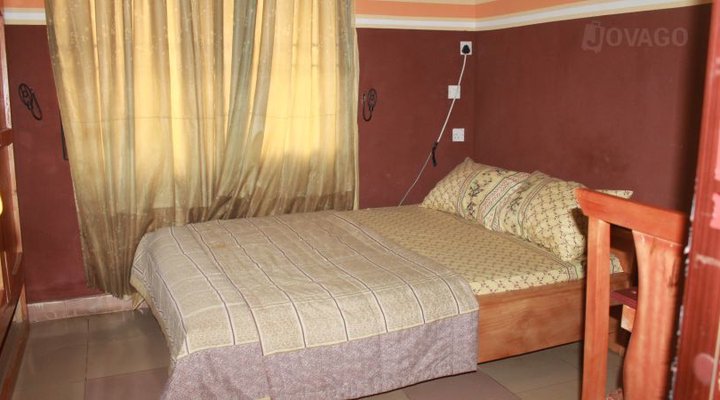 Omoosorun Hotel And Suites