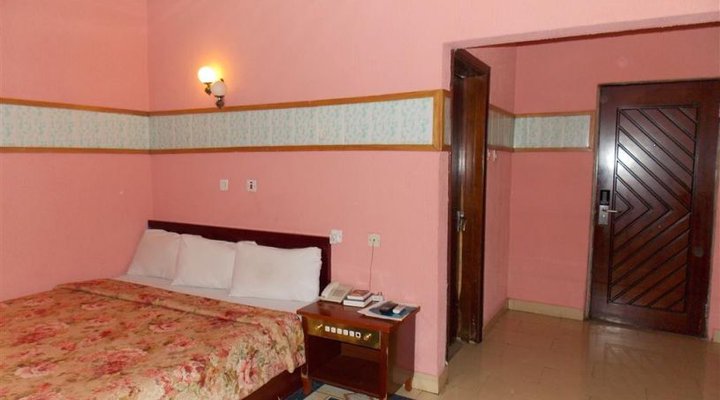 Royal Tropicana Hotels Ltd