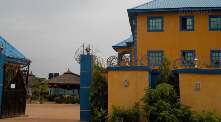 Mbara New York Hotel