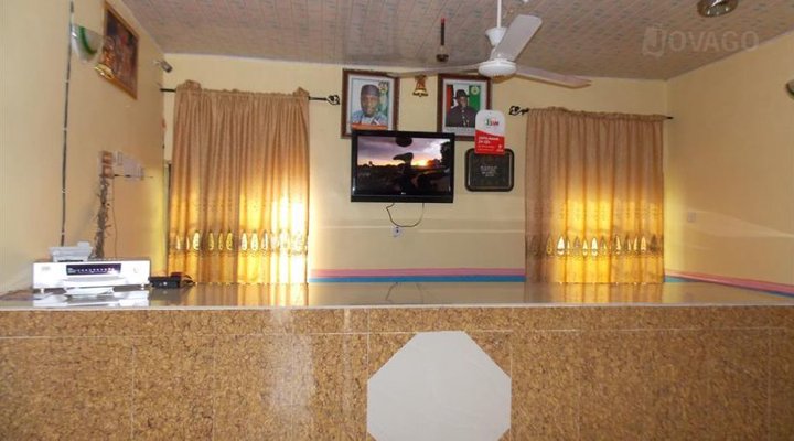 Mbara New York Hotel