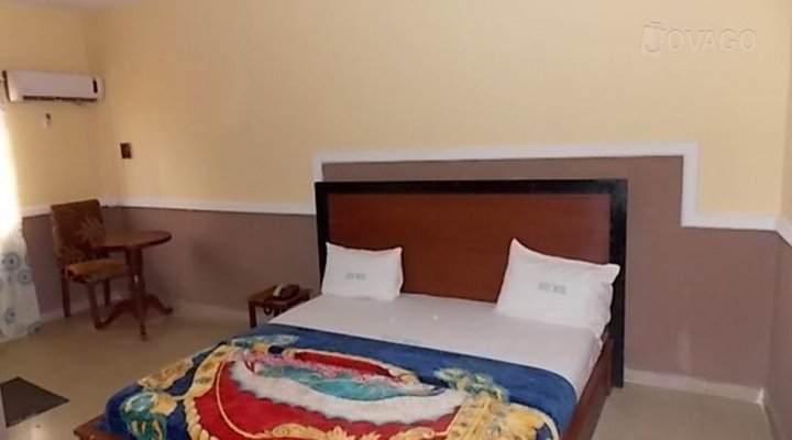 Envoy Pillars Motel