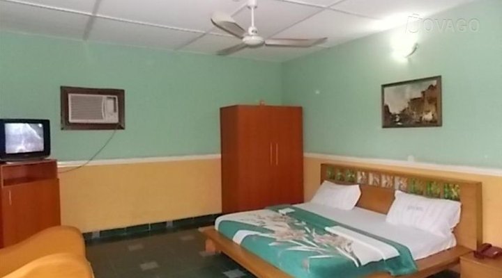 Envoy Pillars Motel