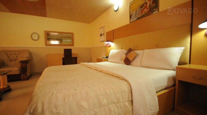 Randekhi Royal Hotel