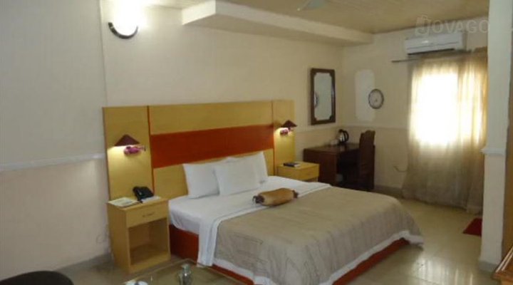 Randekhi Royal Hotel