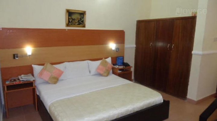 Randekhi Royal Hotel