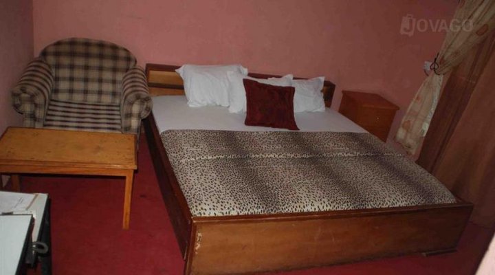 Tomaso Kings Palace Guest House