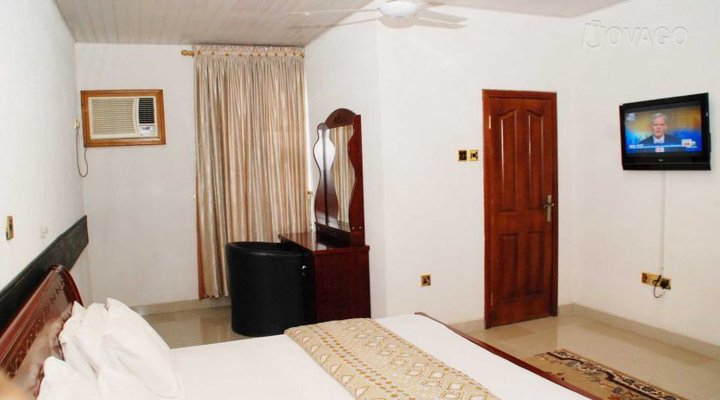 Royalty Hotels & Recreations Ltd